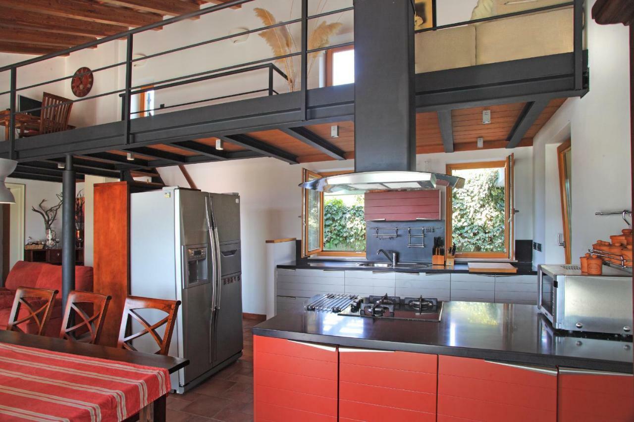 Spacious Villa In Parecag With A Swimming Pool Сечовлє Екстер'єр фото