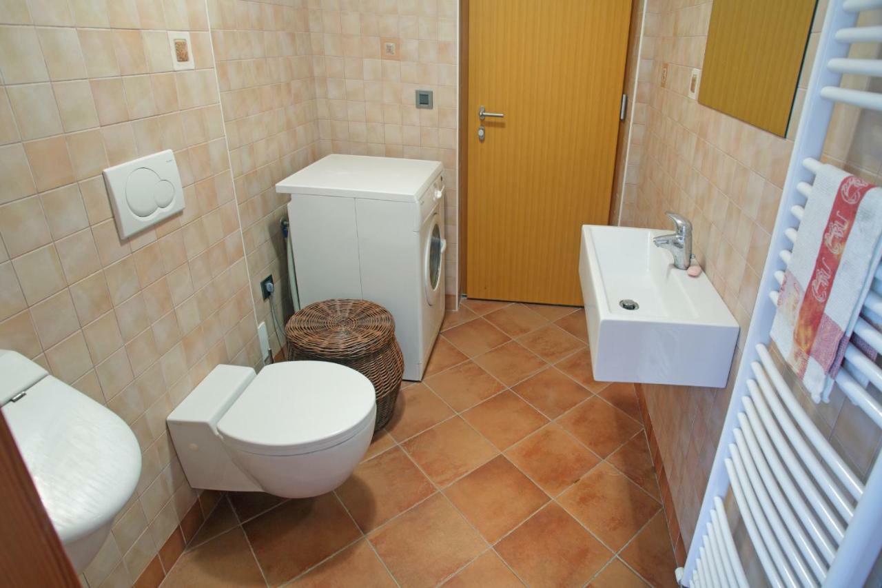 Spacious Villa In Parecag With A Swimming Pool Сечовлє Екстер'єр фото